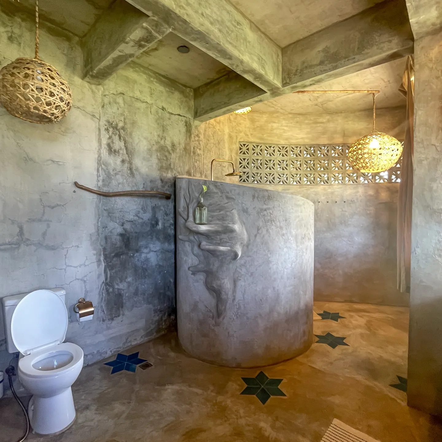 Shared upstairs bathroom